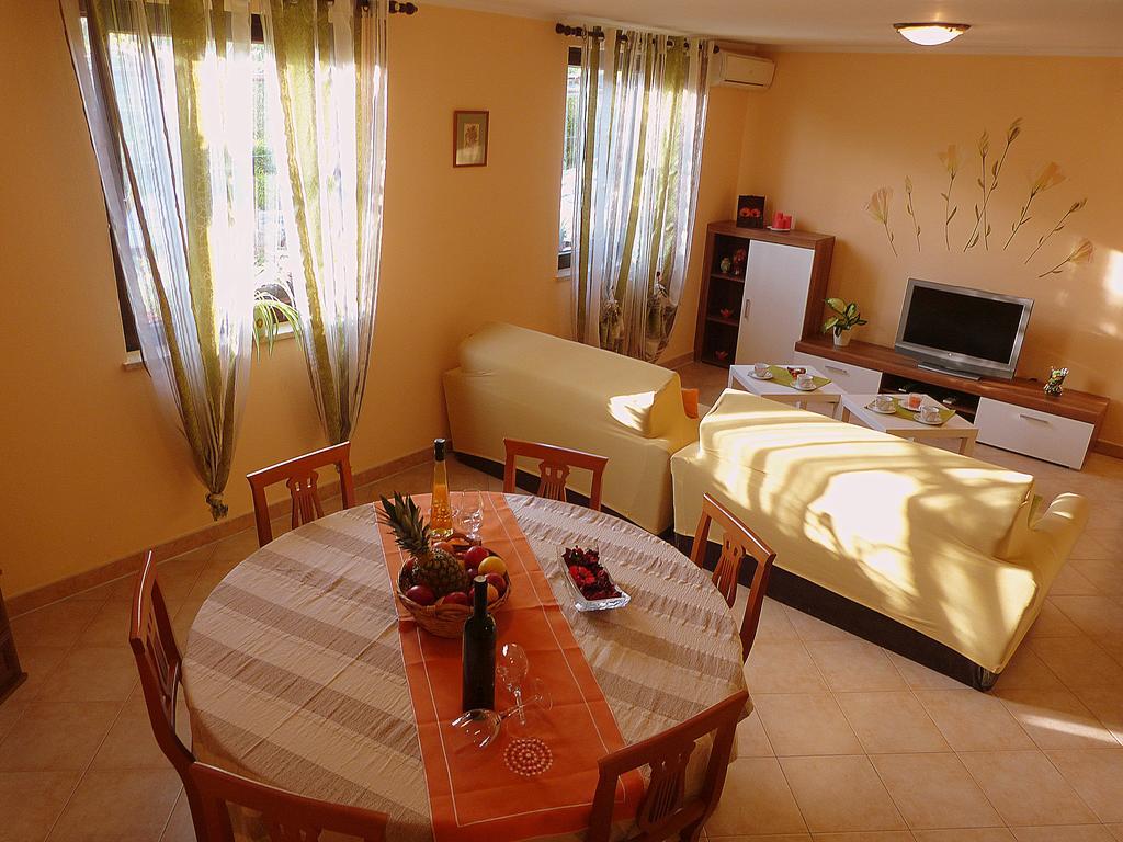 Apartment Oliva Pula Dış mekan fotoğraf
